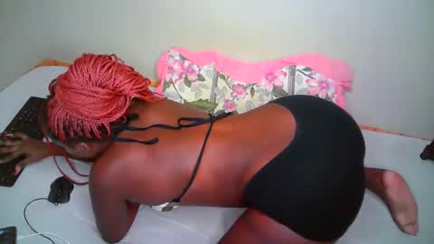 kering_lovly online show from October 14, 2025, 9:21 am