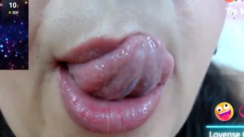 K E R L Y online show from January 24, 2025, 9:15 pm