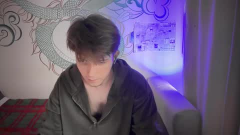 Kero online show from October 6, 2025, 1:52 pm