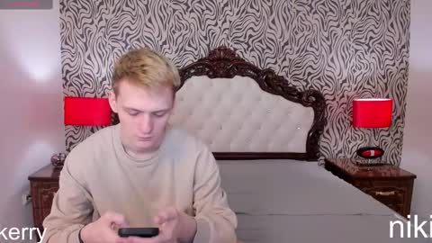 kerry_niki online show from February 19, 2025, 12:33 pm