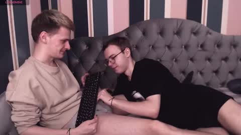 kerry_niki online show from March 2, 2025, 6:27 am