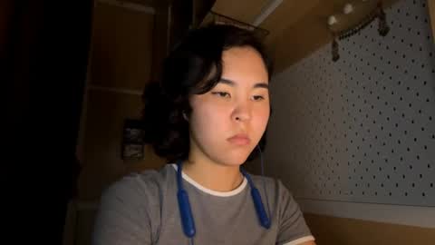 Jenny  online show from April 16, 2026, 4:35 am