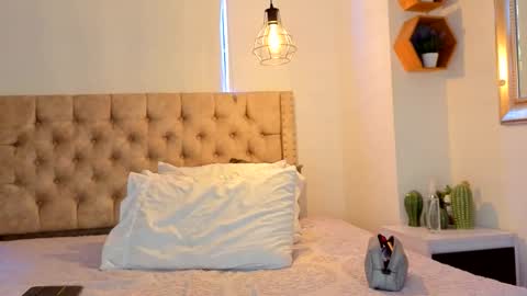 Kery Hillson online show from April 9, 2026, 2:11 pm