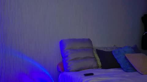 kess_edison online show from December 19, 2025, 5:42 pm