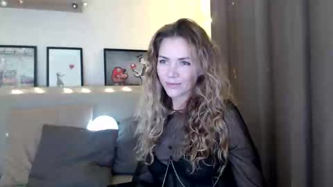 kessiecage online show from December 13, 2024, 9:41 pm