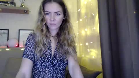 kessiecage online show from December 18, 2024, 11:40 pm