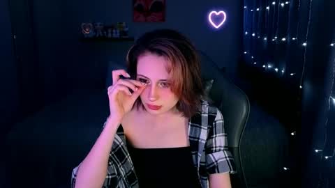 Snapshot of keti_moon chatting on April 21, 2026, 6:55 pm Keti 3 online show from April 21, 2026, 6:55 pm