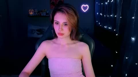 Snapshot of keti_moon chatting on April 27, 2026, 6:50 pm Keti 3 online show from April 27, 2026, 6:50 pm