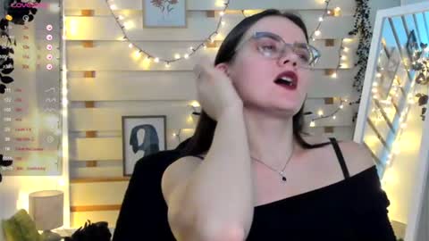 Ketrin online show from December 4, 2025, 8:28 pm