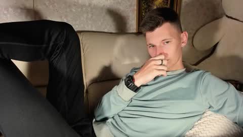 kevin online show from October 1, 2025, 7:03 am