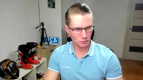 Kev online show from October 19, 2025, 1:23 pm