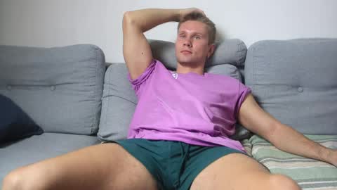 Kev online show from April 19, 2026, 6:32 pm