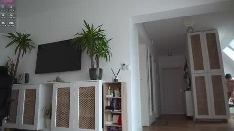 Snapshot of kevinandresxx chatting on October 9, 2025, 11:19 am Kevin online show from October 9, 2025, 11:19 am