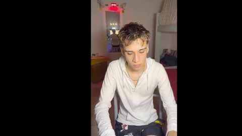 Snapshot of kevinonly43 chatting on February 24, 2026, 11:30 am kevonly online show from February 24, 2026, 11:30 am