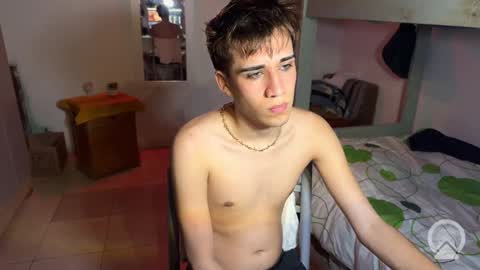 Snapshot of kevinonly43 chatting on March 10, 2026, 6:29 am kevonly online show from March 10, 2026, 6:29 am