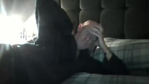 kevlooking4sez online show from October 27, 2025, 12:36 am