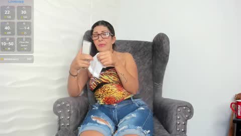 Snapshot of keyla_milf chatting on March 6, 2025, 5:46 am Keila Milf online show from March 6, 2025, 5:46 am