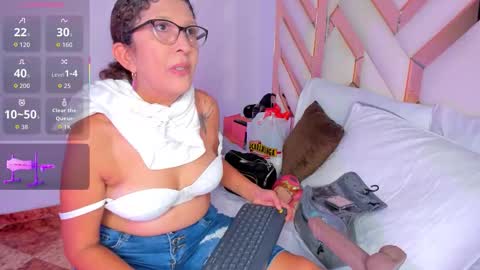 Keila Milf online show from November 27, 2025, 3:41 am
