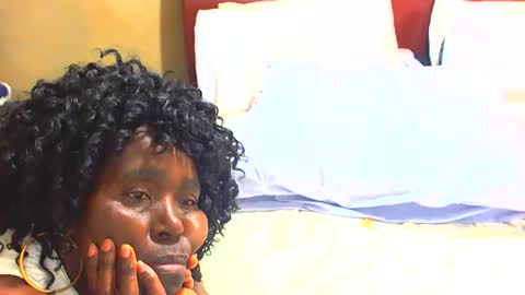 keysenbarxx19 online show from December 18, 2024, 9:58 am