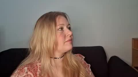 Snapshot of khaleesi0890 chatting on November 14, 2025, 9:52 am khaleesi0890 online show from November 14, 2025, 9:52 am