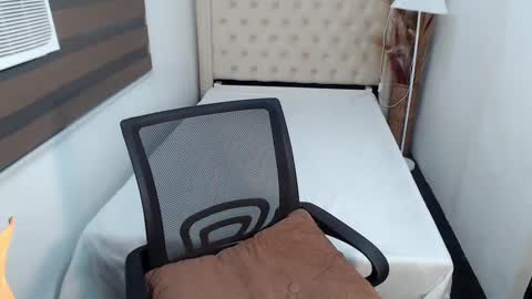 khalifa foxxx online show from January 14, 2025, 7:59 am