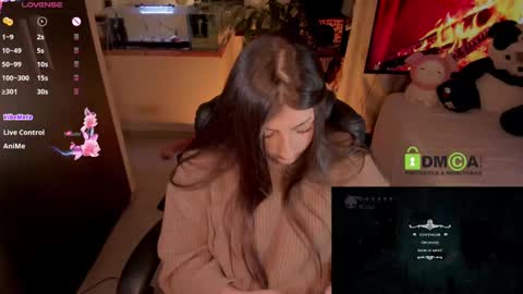 Snapshot of khionebesset chatting on February 14, 2025, 5:46 pm Khi.  online show from February 14, 2025, 5:46 pm