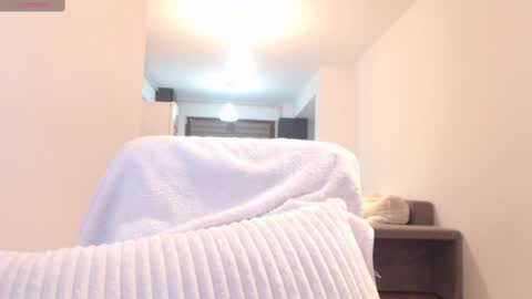 Khloe online show from March 6, 2025, 5:11 pm