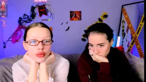Snapshot of khloebeauty chatting on October 25, 2025, 7:19 pm khloebeauty online show from October 25, 2025, 7:19 pm