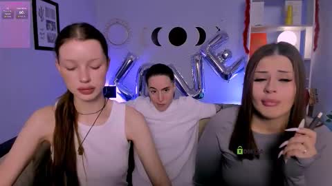 khloebeauty online show from February 6, 2026, 8:23 pm