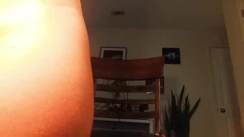 Khloe online show from September 29, 2025, 12:27 am