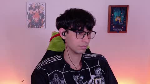 khozler_ online show from April 18, 2026, 12:58 am