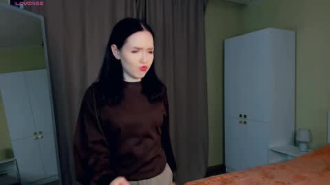 Lannie online show from September 10, 2025, 4:29 pm