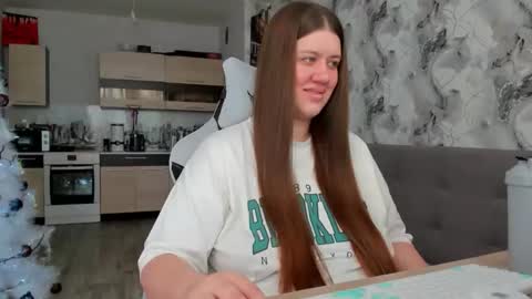 kianna_dior_ online show from January 14, 2026, 8:42 am