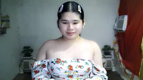 Your SweetGirl Ts online show from September 21, 2025, 6:53 pm
