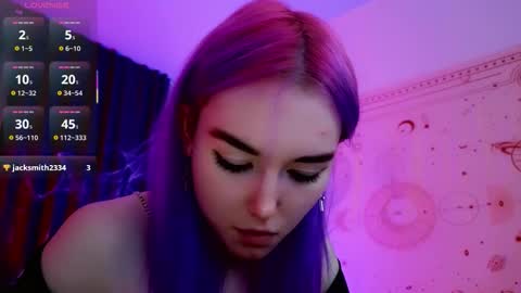 Kira online show from October 24, 2025, 7:21 pm