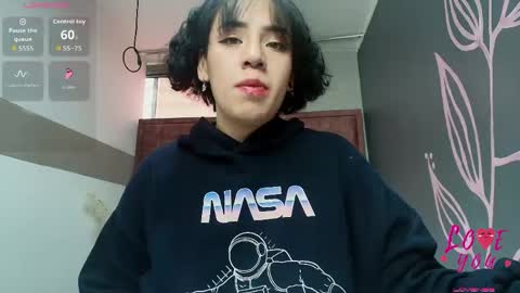 KIARA FOX online show from April 10, 2026, 8:57 pm