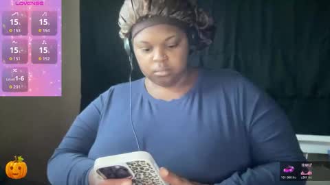 KiaraSugars online show from November 3, 2025, 1:12 pm