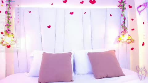 kiarha  online show from February 25, 2025, 3:20 am