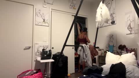 HunneysPlayRoom online show from December 30, 2024, 10:10 am