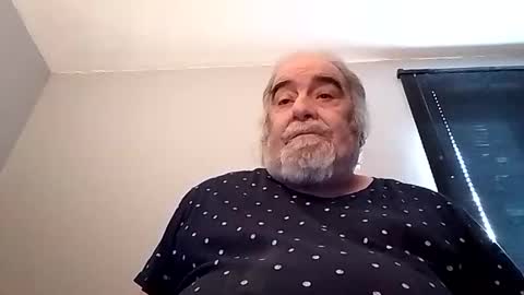 KICKINME online show from November 1, 2025, 12:07 pm