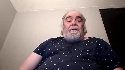 KICKINME online show from November 22, 2025, 1:37 am