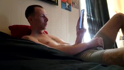 Snapshot of kickitwithfrankie chatting on January 16, 2025, 6:37 pm Frankie online show from January 16, 2025, 6:37 pm