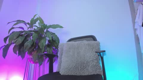 Kieran Derek online show from March 2, 2026, 7:15 am