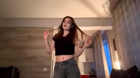 Ola my name is Lissa  Lets hit 10 Thumbs Up together   online show from February 17, 2026, 2:24 pm