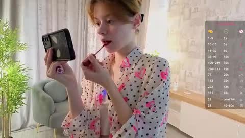 Snapshot of kieshaswymer chatting on September 9, 2025, 1:49 am Vanessa online show from September 9, 2025, 1:49 am