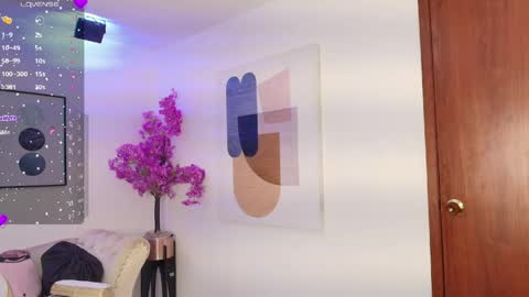 Kitty online show from April 27, 2026, 12:36 pm