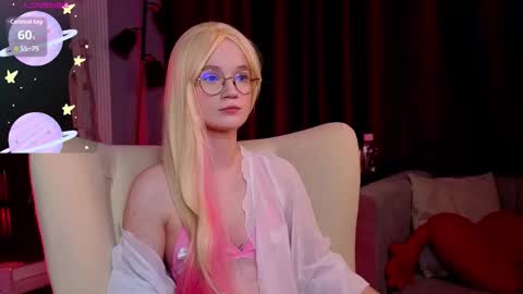 kiki_blue_eyes online show from February 2, 2026, 4:22 am