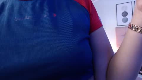 kIKI online show from October 11, 2025, 9:02 pm