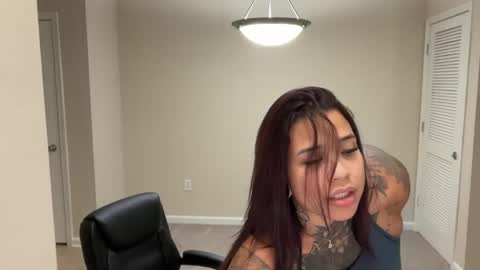 Snapshot of kiki_ink69 chatting on June 5, 2026, 3:02 am kikilove online show from June 5, 2026, 3:02 am
