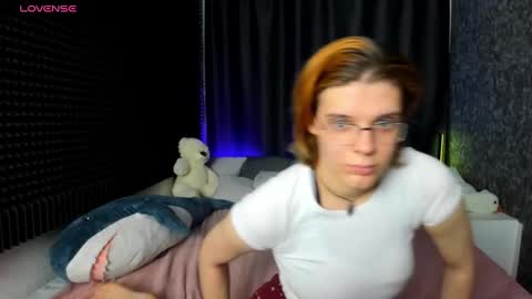 Kiki online show from January 16, 2025, 2:51 pm